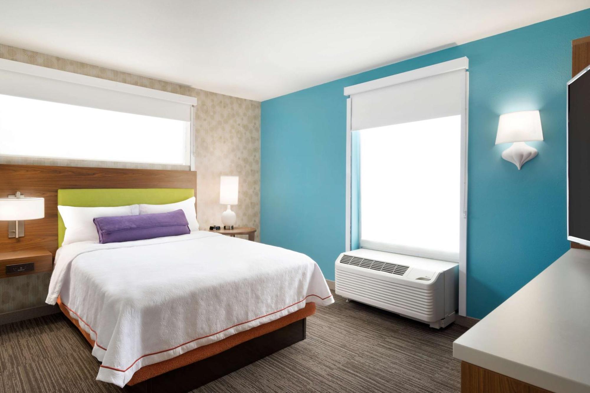 Home2 Suites By Hilton Roanoke Exterior photo
